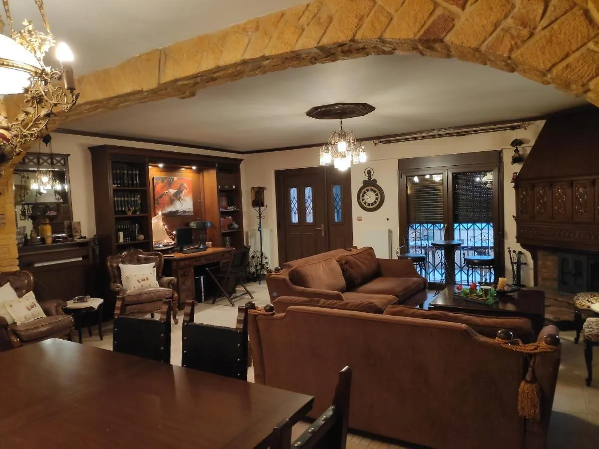 Appartamento British Wood 'N Stone House Salonicco Grecia